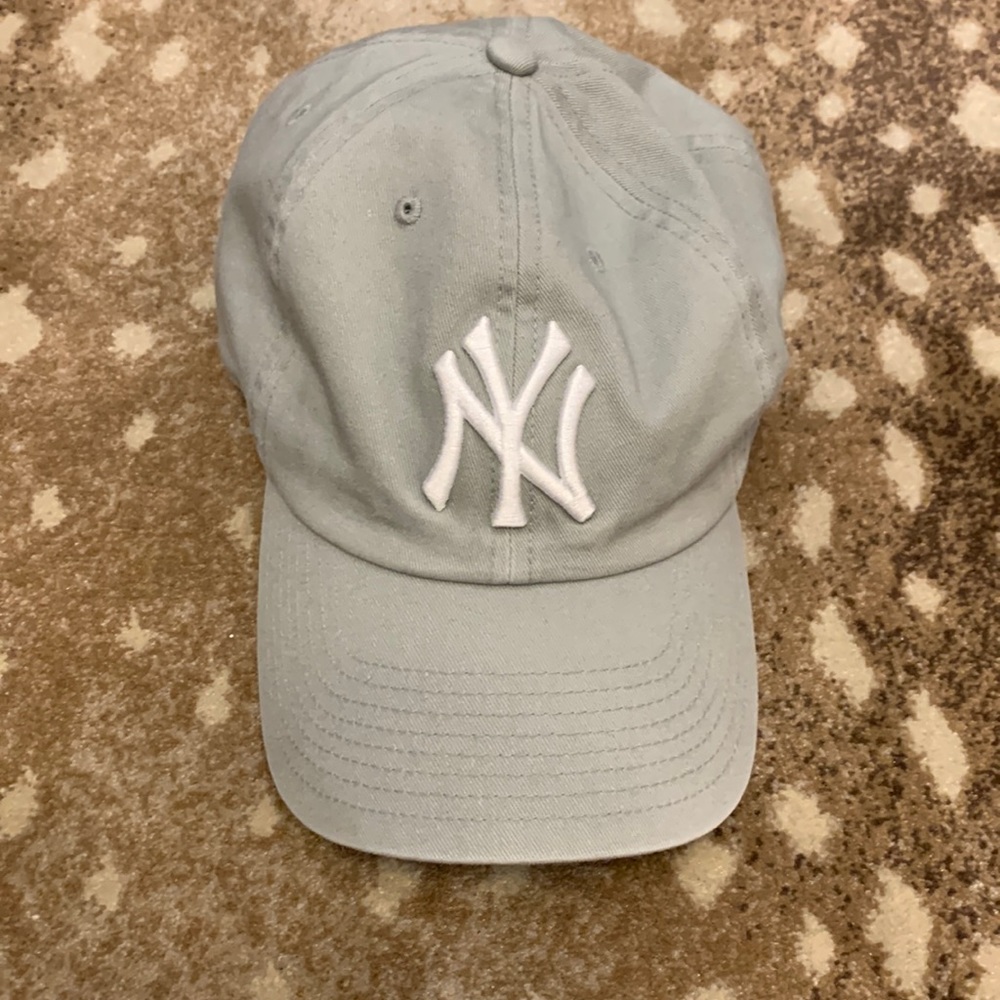 NY baseball cap